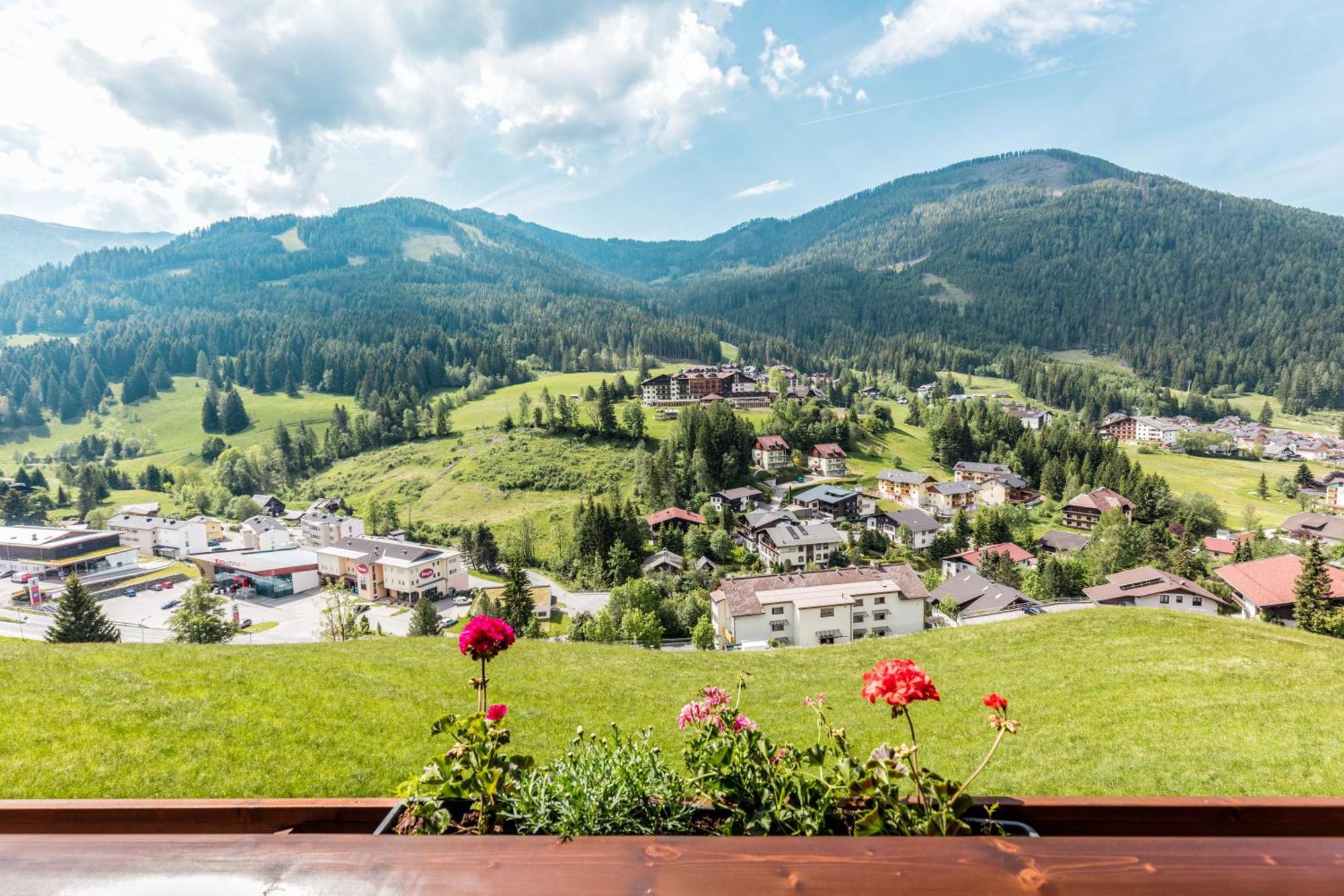 Вилла Gutzingerhof Бад Кляйнкирххайм Экстерьер фото